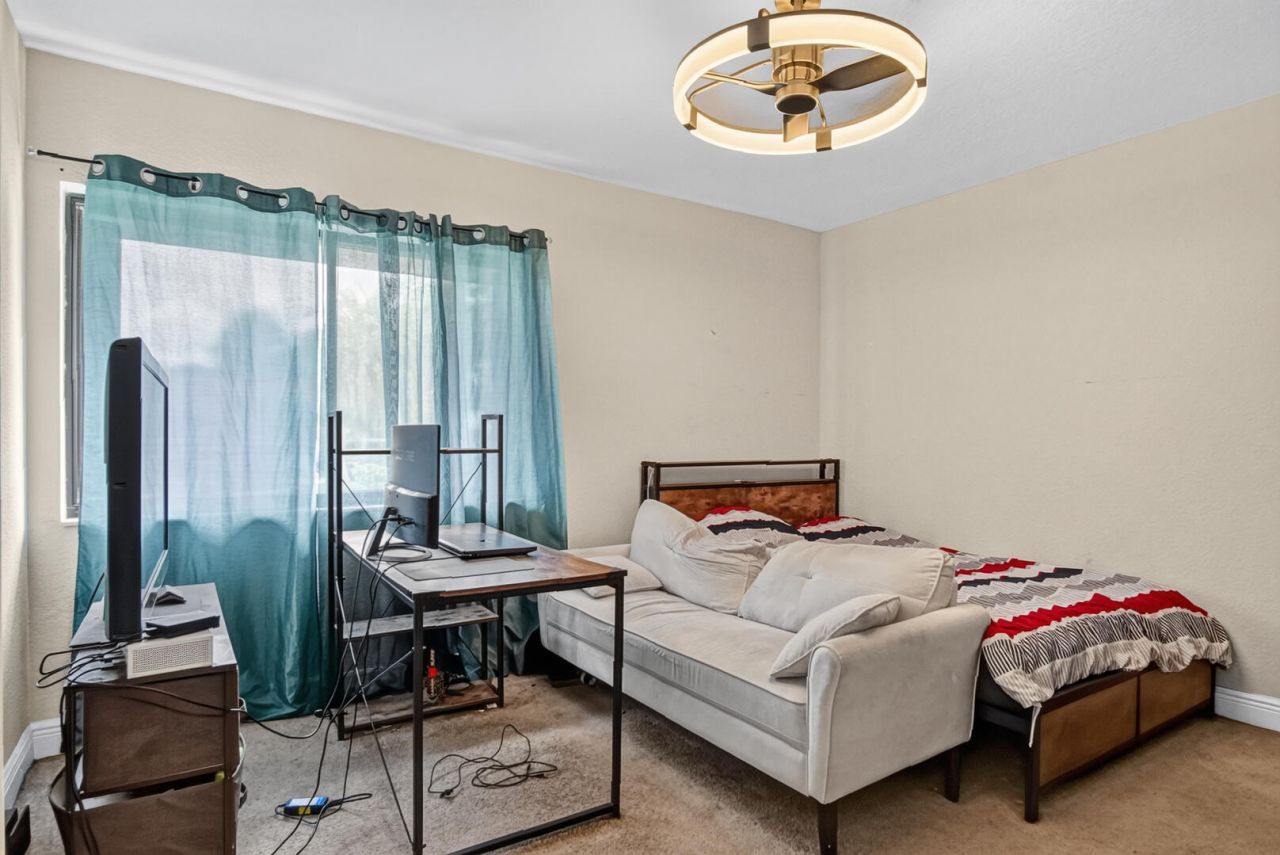 1866 SE Hanby Avenue, Port Saint Lucie, FL 34952 Photo