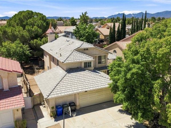 14323 La Crescenta, Victorville, CA 92392