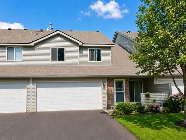 4884 Helena Lane N, Unit 2, Oakdale, MN 55128