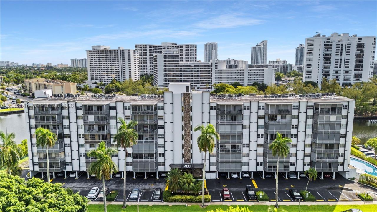 400 Diplomat Pkwy , Unit 704, Hallandale Beach, FL 33009 Photo
