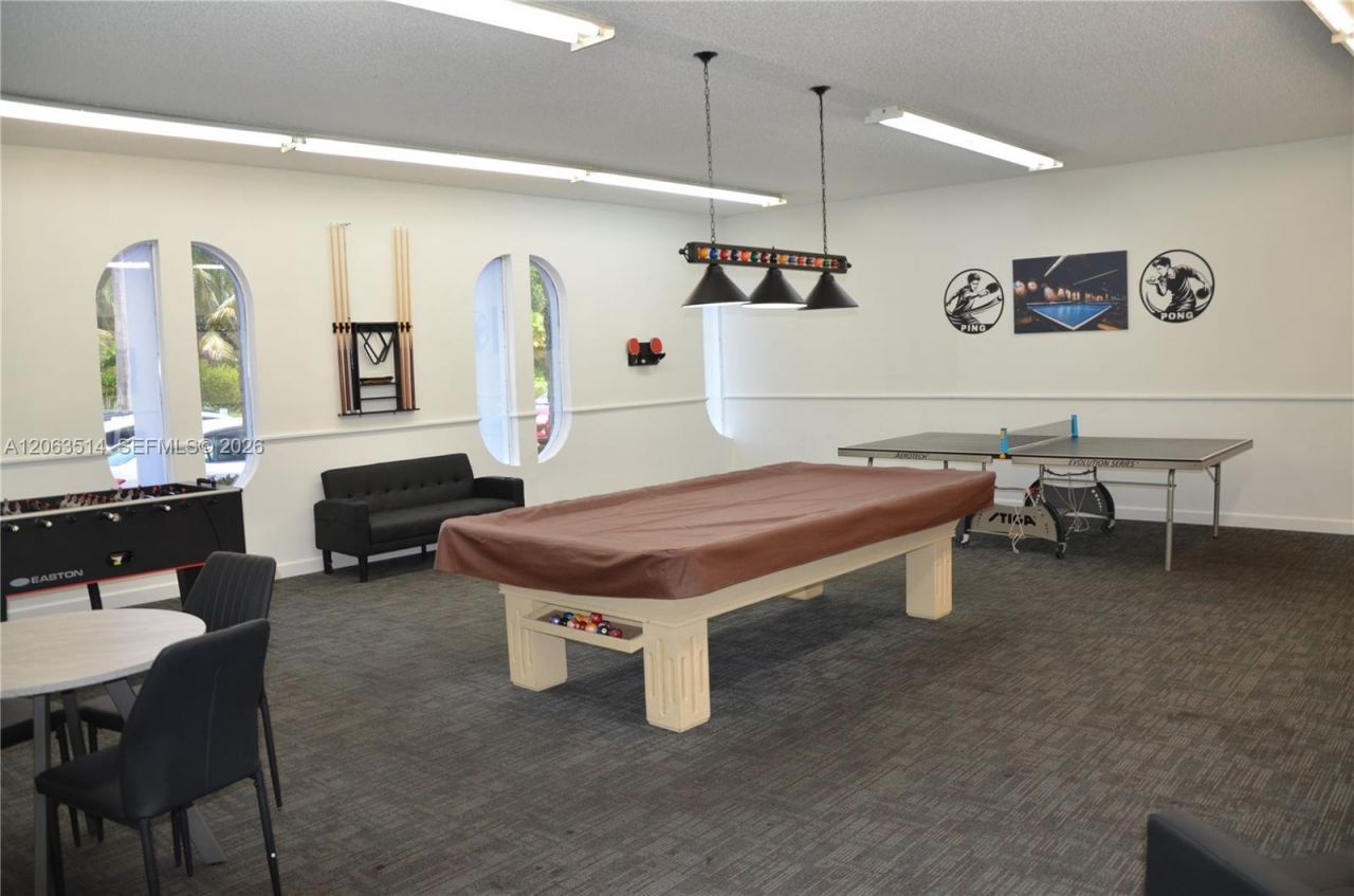 400 Diplomat Pkwy , Unit 704, Hallandale Beach, FL 33009 Photo