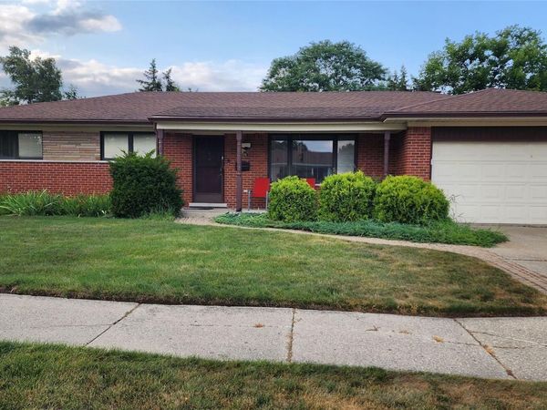 11219 Hanover Drive, Warren, Mi 48093
