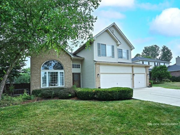 3234 Almond Lane , McHenry, IL 60051
