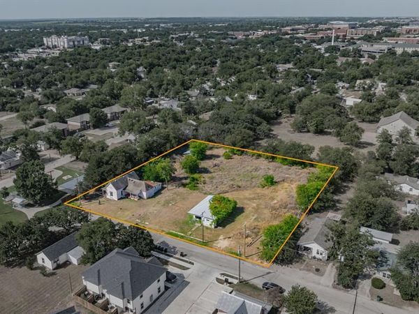 640 N Mccart Street , Stephenville, TX 76401