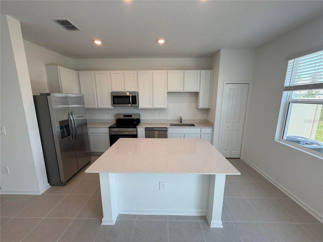 2563 Skyline Loop, Kissimmee, FL 34758 Photo