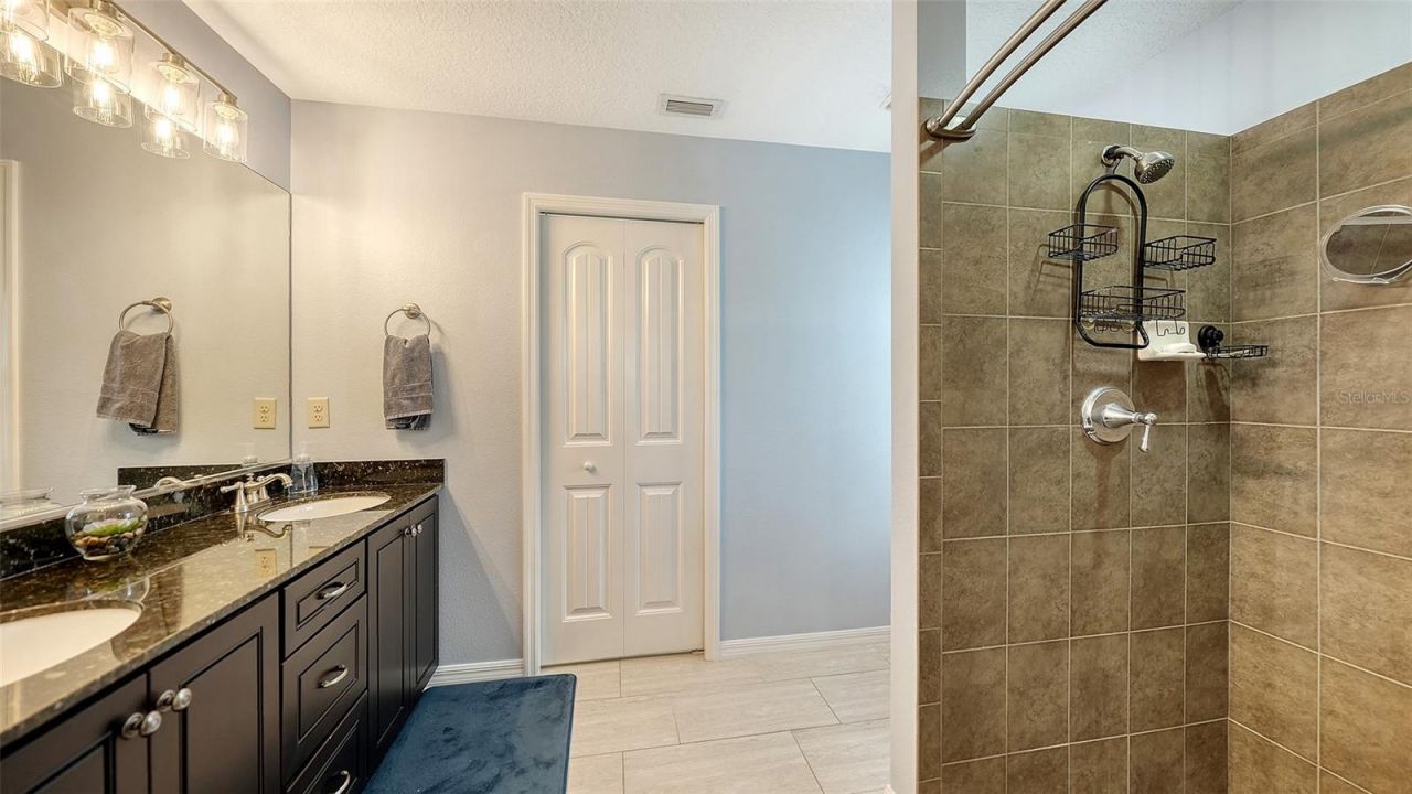 7226 34th Street E, Sarasota, FL 34243 Photo