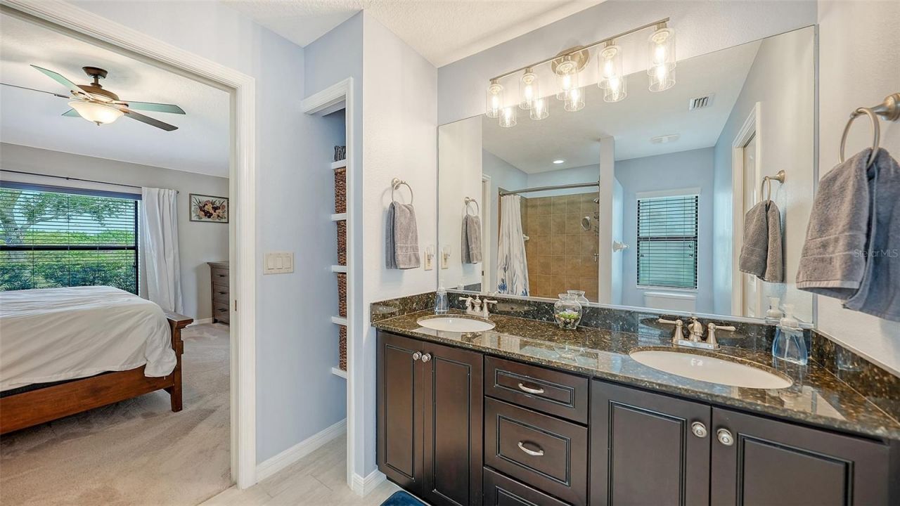 7226 34th Street E, Sarasota, FL 34243 Photo