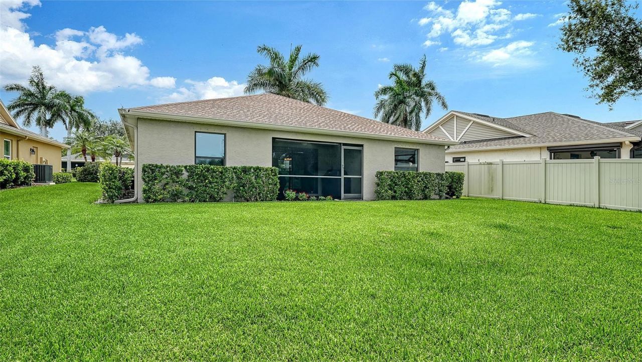 7226 34th Street E, Sarasota, FL 34243 Photo