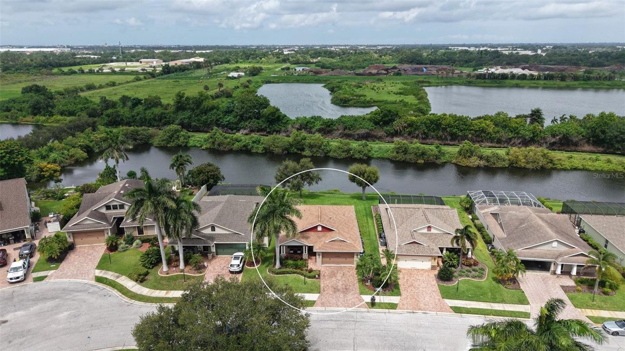 7226 34th Street E, Sarasota, FL 34243 Photo