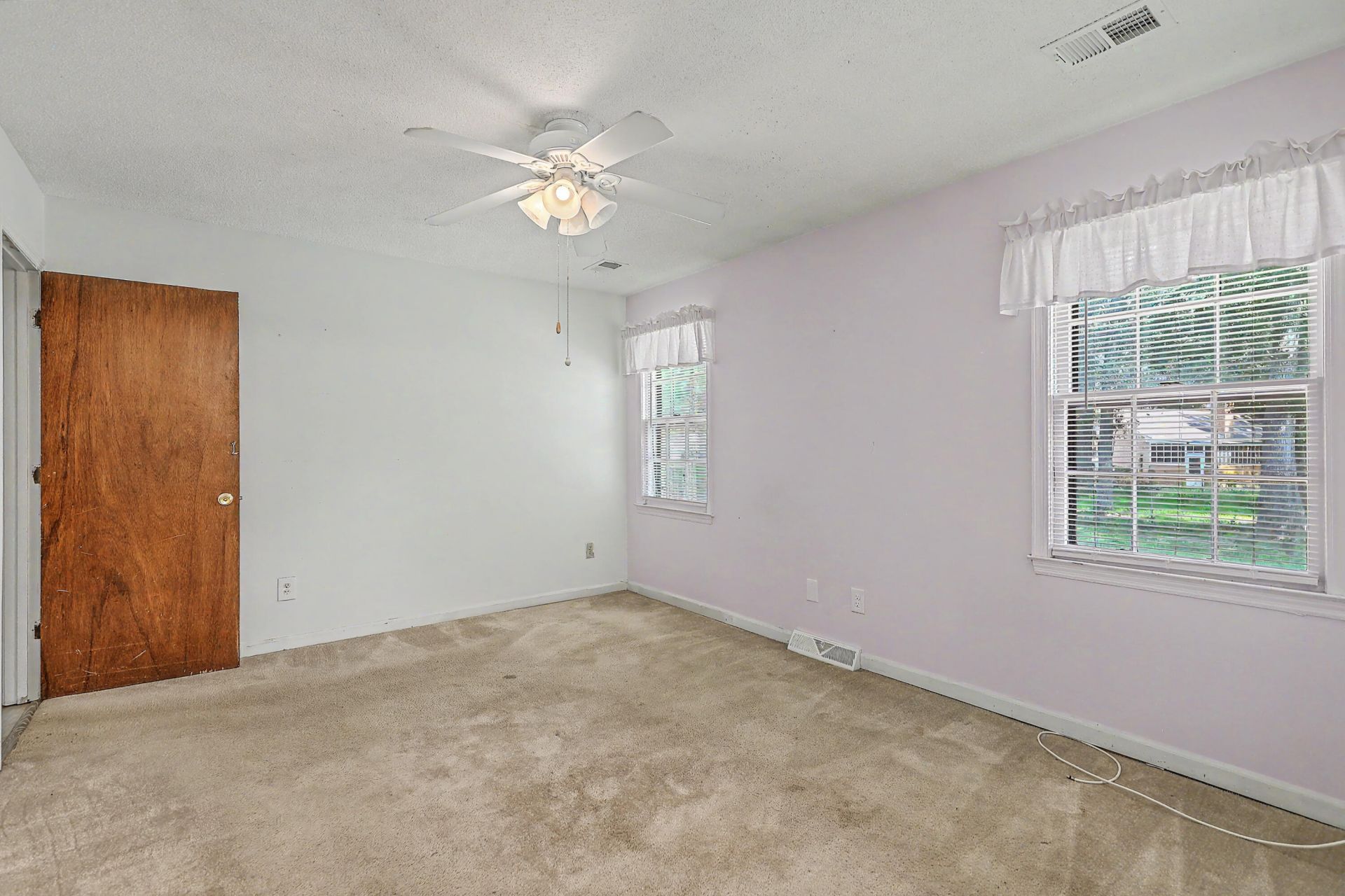 114 Essex Avenue Photo 20