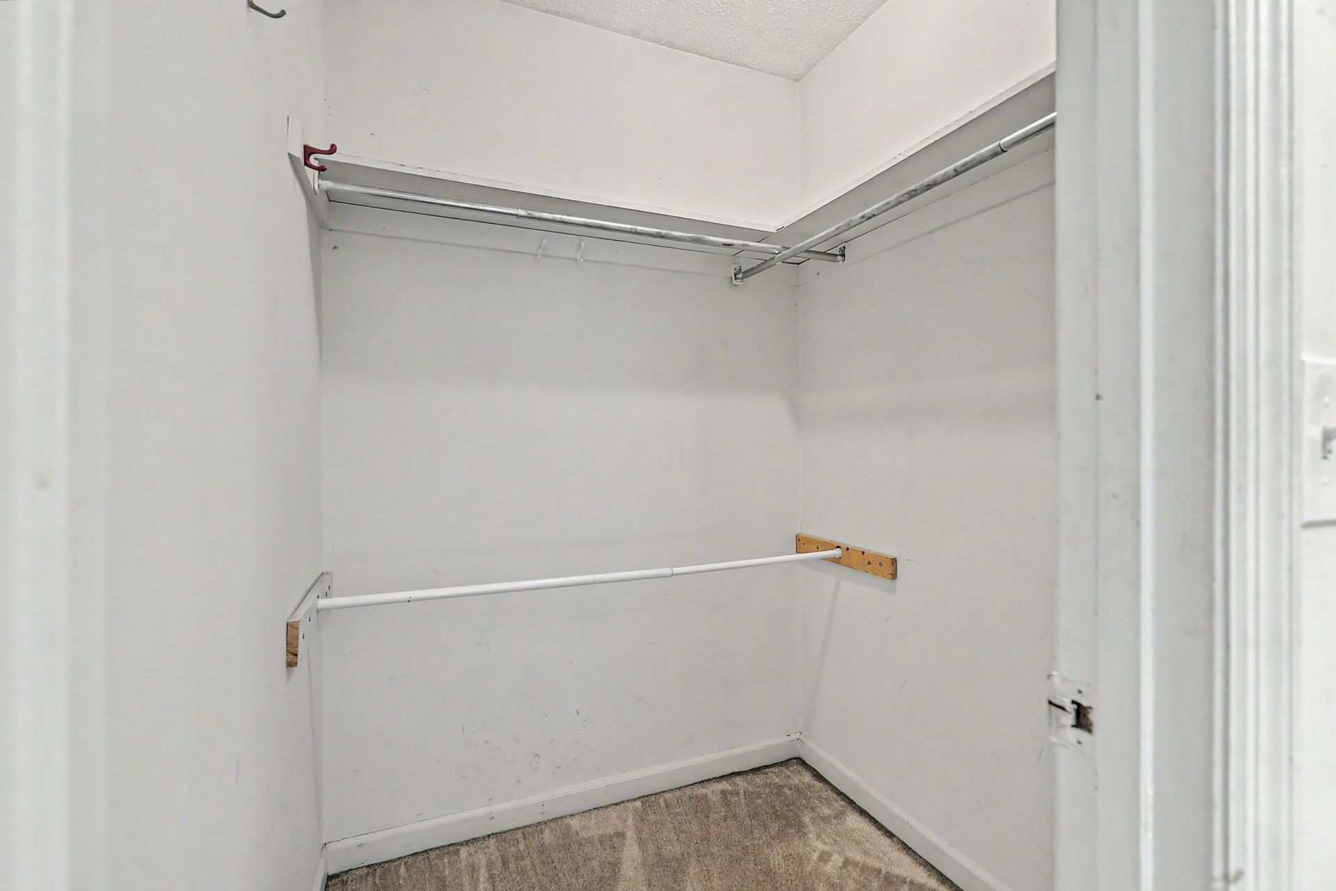 114 Essex Avenue Photo 23