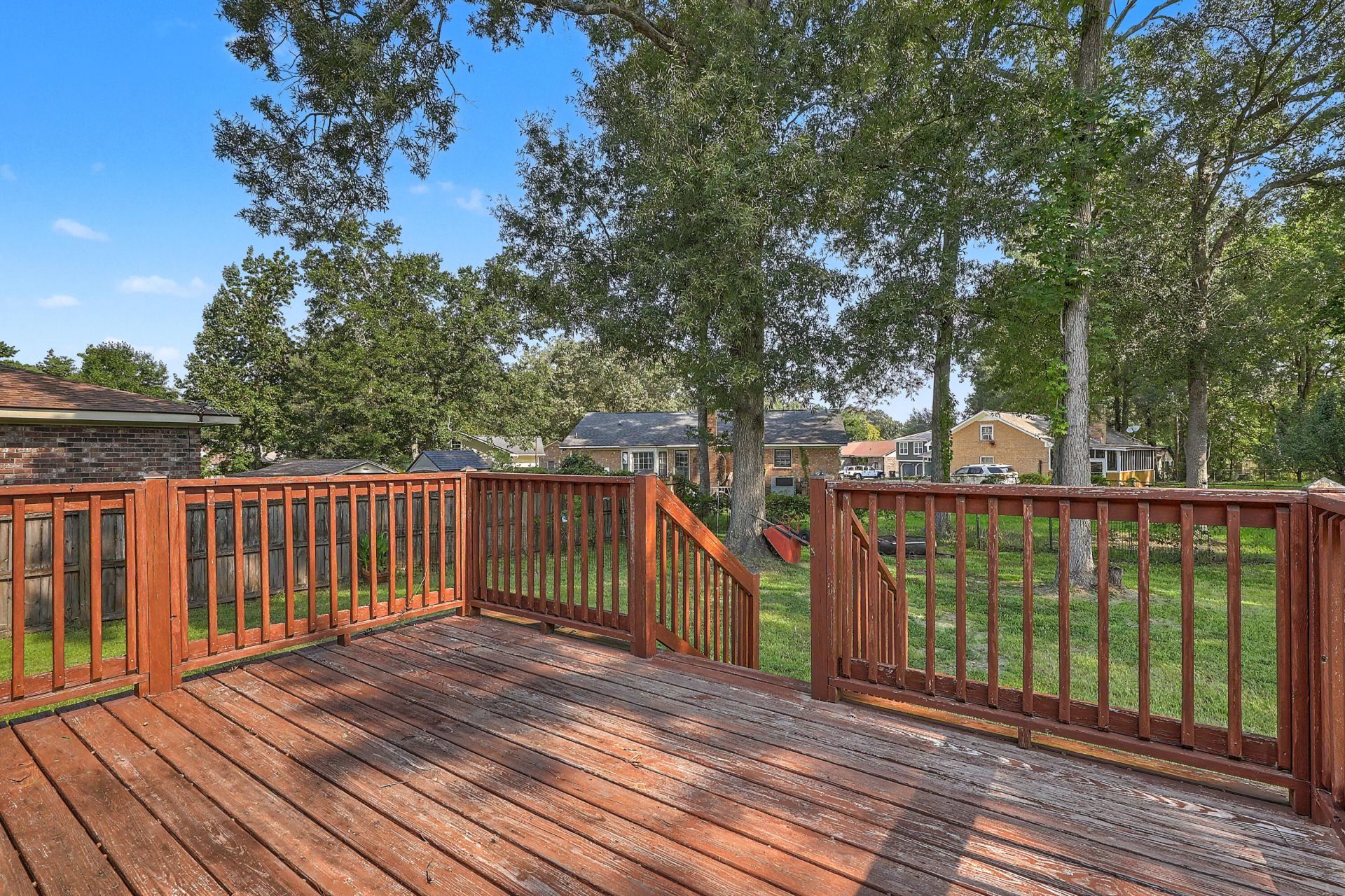 114 Essex Avenue Photo 4