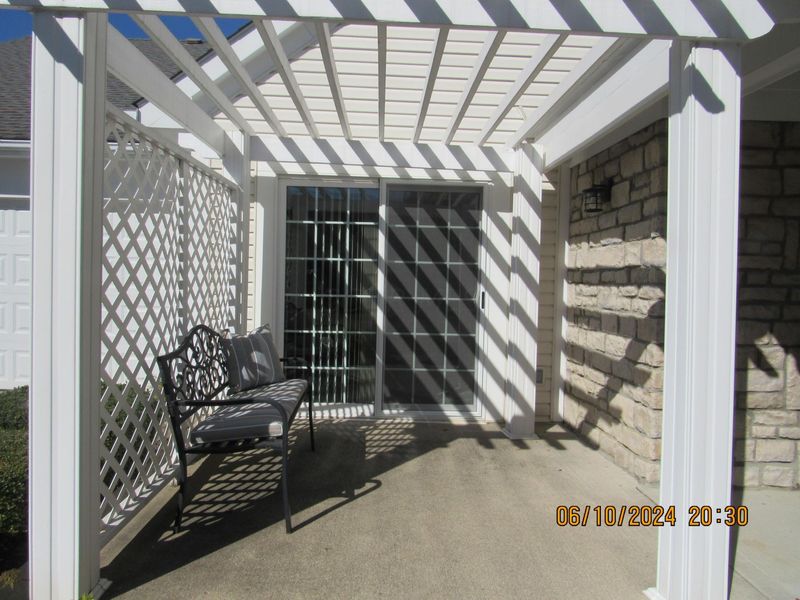 1283 Wilshire Court, Circleville, OH 43113 Photo 3