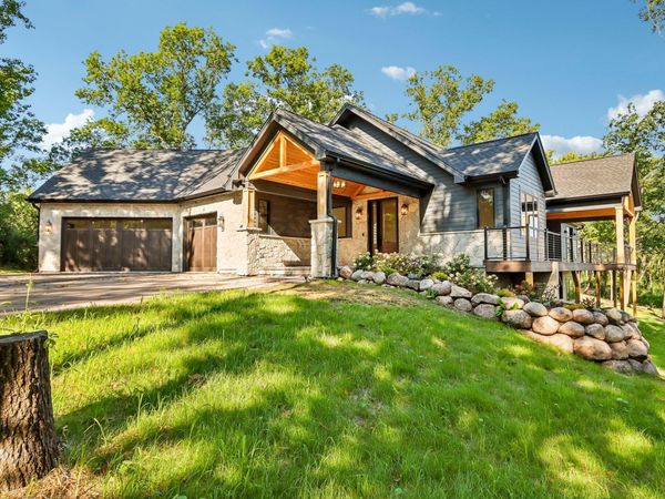 6595 Bridlewood Ct, Lyons, WI 53147