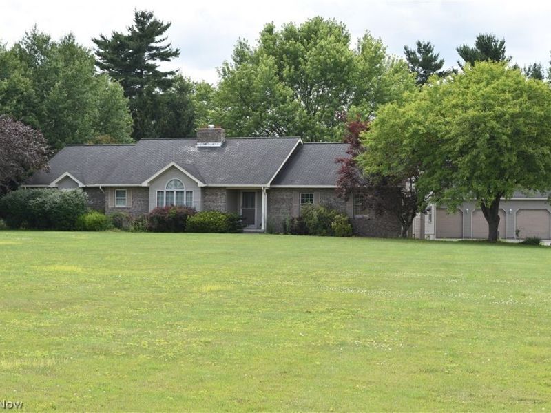 13900 South Avenue, Columbiana, OH 44408 Photo 1