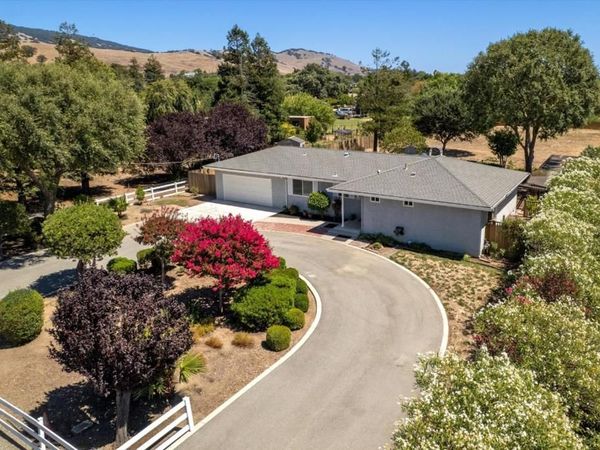 1850 E San Martin Avenue, San Martin, CA 95046