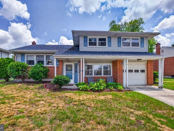 935 JANEKA LANE, DOVER, DE 19904