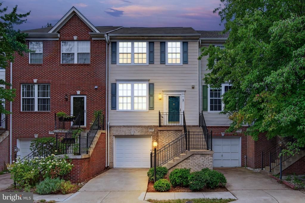21496 Foche Terrace, Broadlands, VA 20148 Main Photo