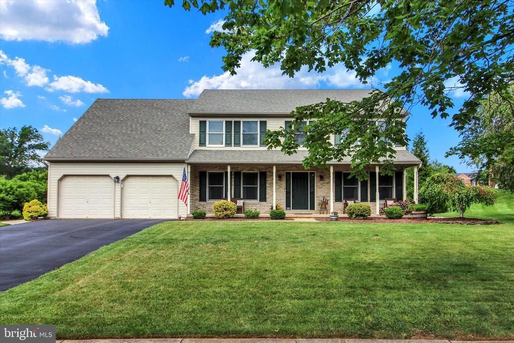 6765 WINDERMERE COURT , ALLENTOWN, PA 18104