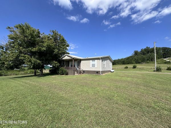 1142 County Road 461 , Englewood, TN 37329
