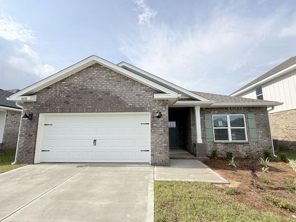 8090 Fox Hunt Drive, Milton, FL 32583
