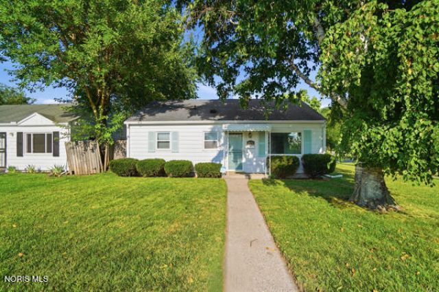 5121 Bennett Road, Toledo, OH 43612 Main Photo