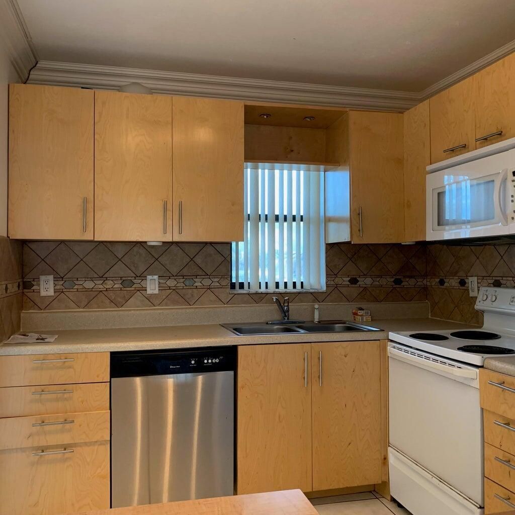 9355 SW 8th Street, Unit 208, Boca Raton, FL 33428 Photo