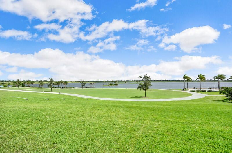 19552 Broad Shore Walk, Loxahatchee, FL 33470 Photo