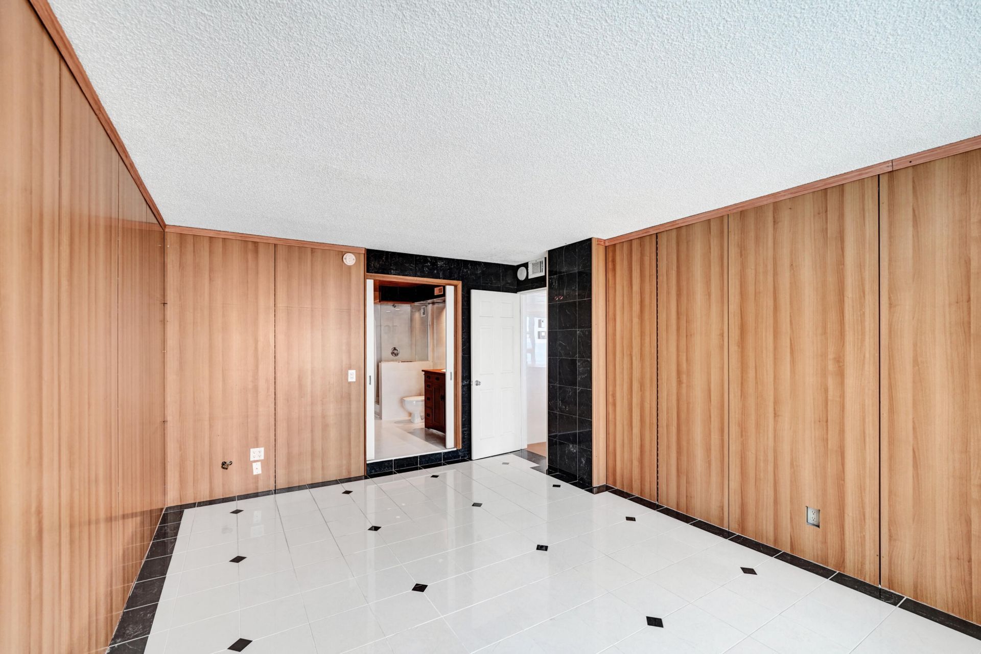 1620 S Ocean Boulevard, Unit 14-D, Lauderdale by the Sea, FL 33062 Photo