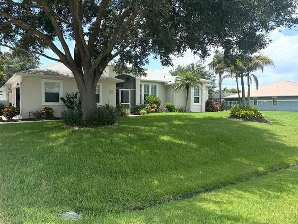 2062 SE HARDING Street, Port St. Lucie, FL 34952