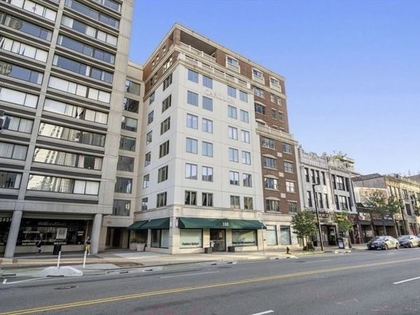 183-185A Massachusetts Ave, Unit 304, Boston, MA 02115