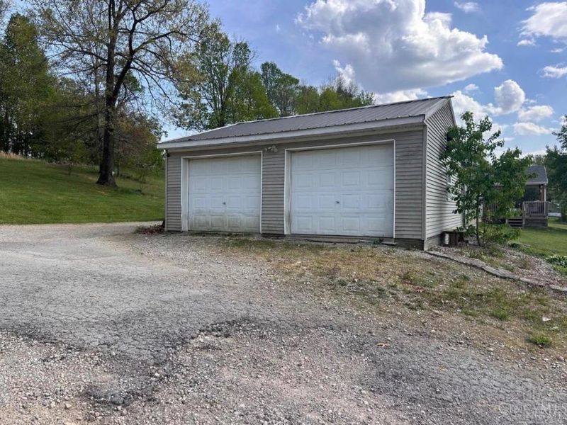 1000 Locust Road, Hillsboro, OH 45133 Photo 3