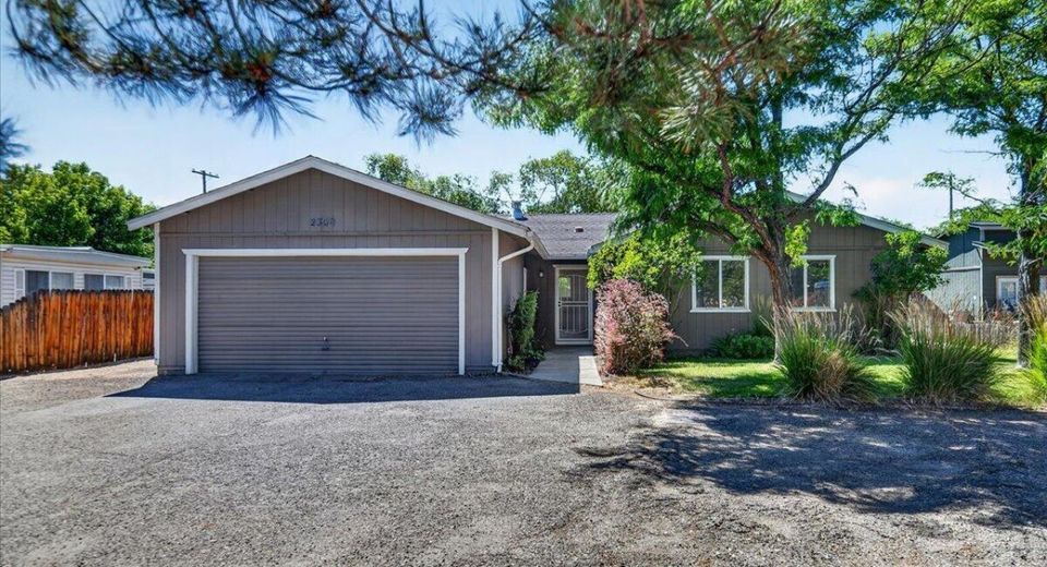 2360 Airport Road, Carson City, NV 89706 Photo