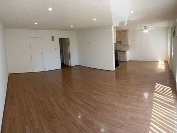 14218 Sylvan Street, Unit 4, Van Nuys, CA 91401