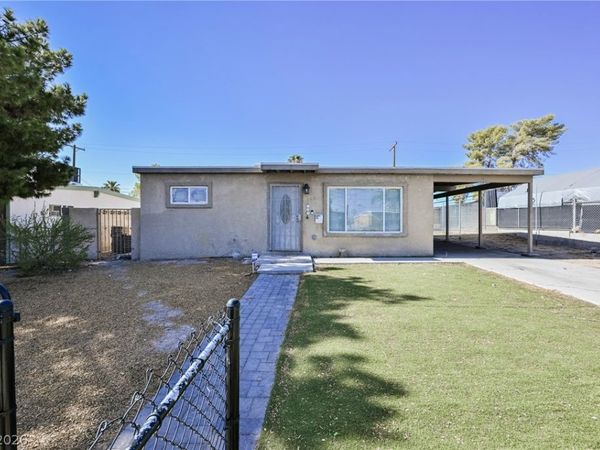3693 Hilo Avenue , Las Vegas, NV 89104