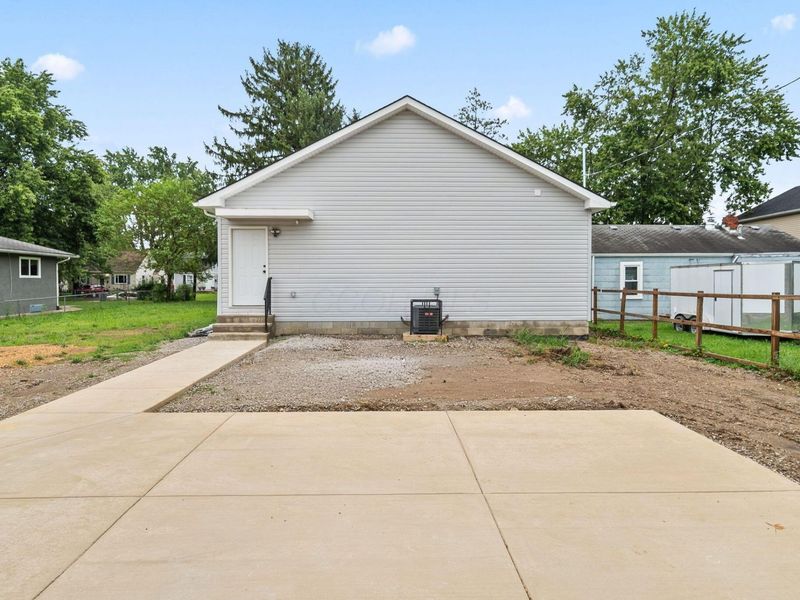 3043 Mcguffey Road, Columbus, OH 43224 Photo 29
