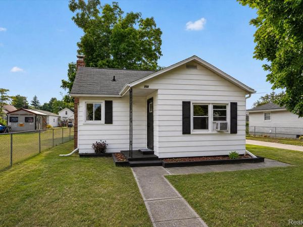 914 State Street, Owosso, Mi 48867
