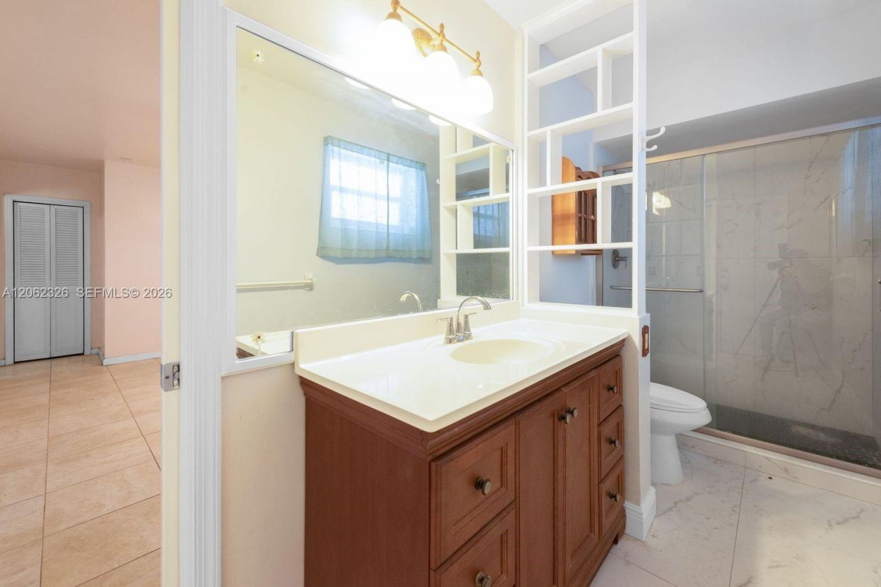 8331 SW 156th St, Palmetto Bay, FL 33157 Photo