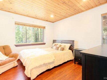 1592 Plumas Circle, South Lake Tahoe, CA 96150 Photo