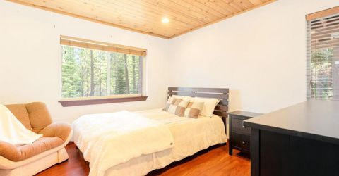 1592 Plumas Circle, South Lake Tahoe, CA 96150 Photo