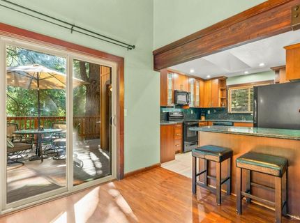 1592 Plumas Circle, South Lake Tahoe, CA 96150 Photo