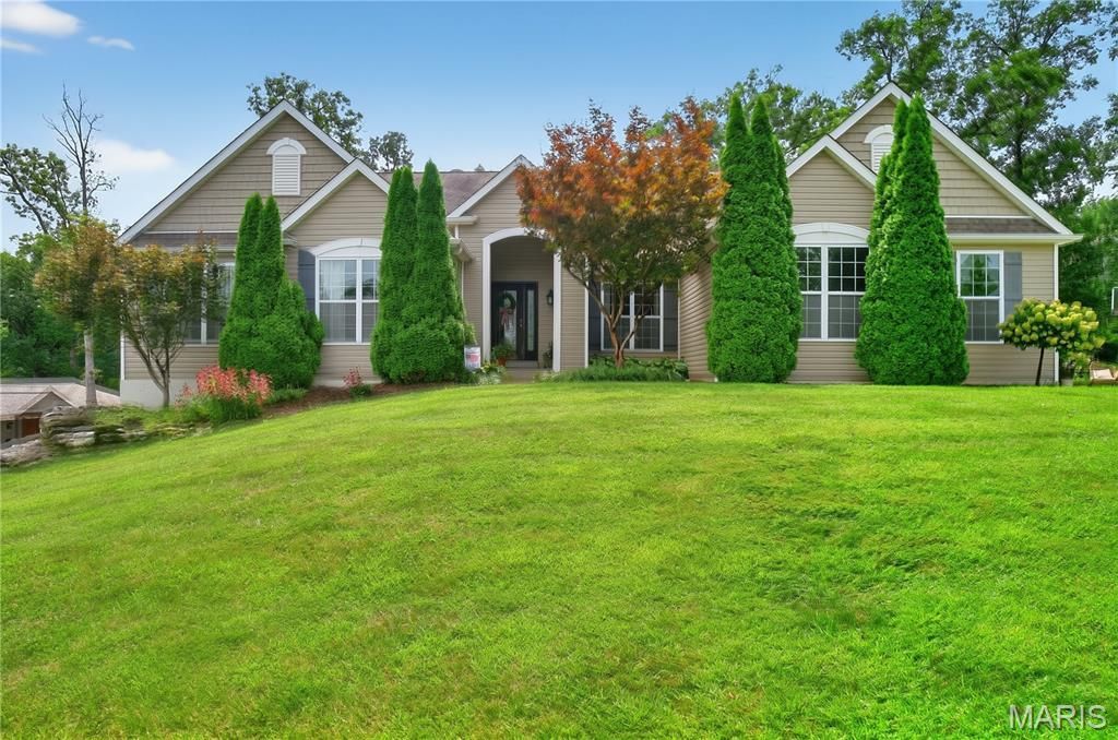 14 Prairie Lake Court , Wentzville, MO 63385 Main Photo