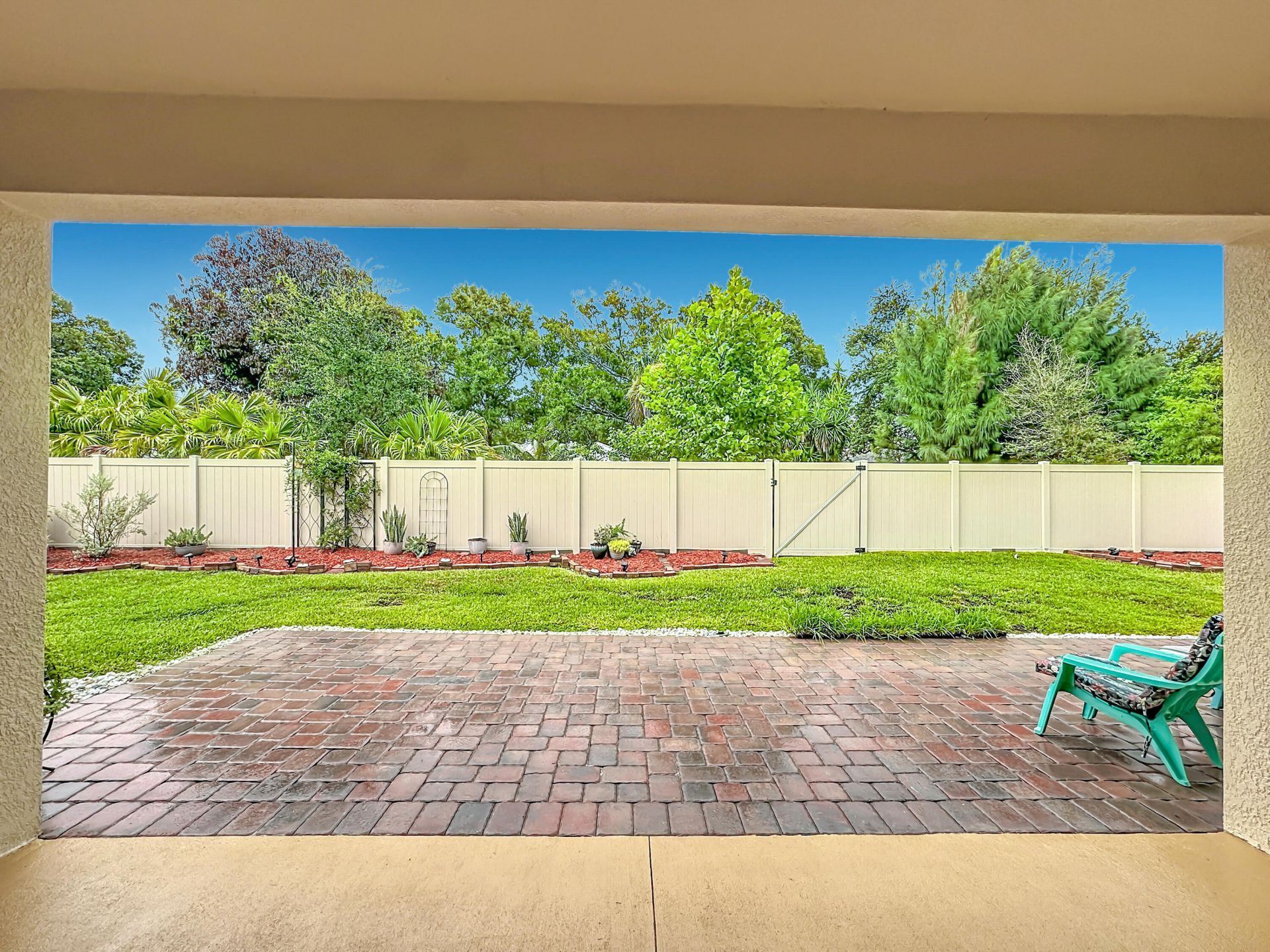 111 52nd Square, Vero Beach, FL 32968 Photo