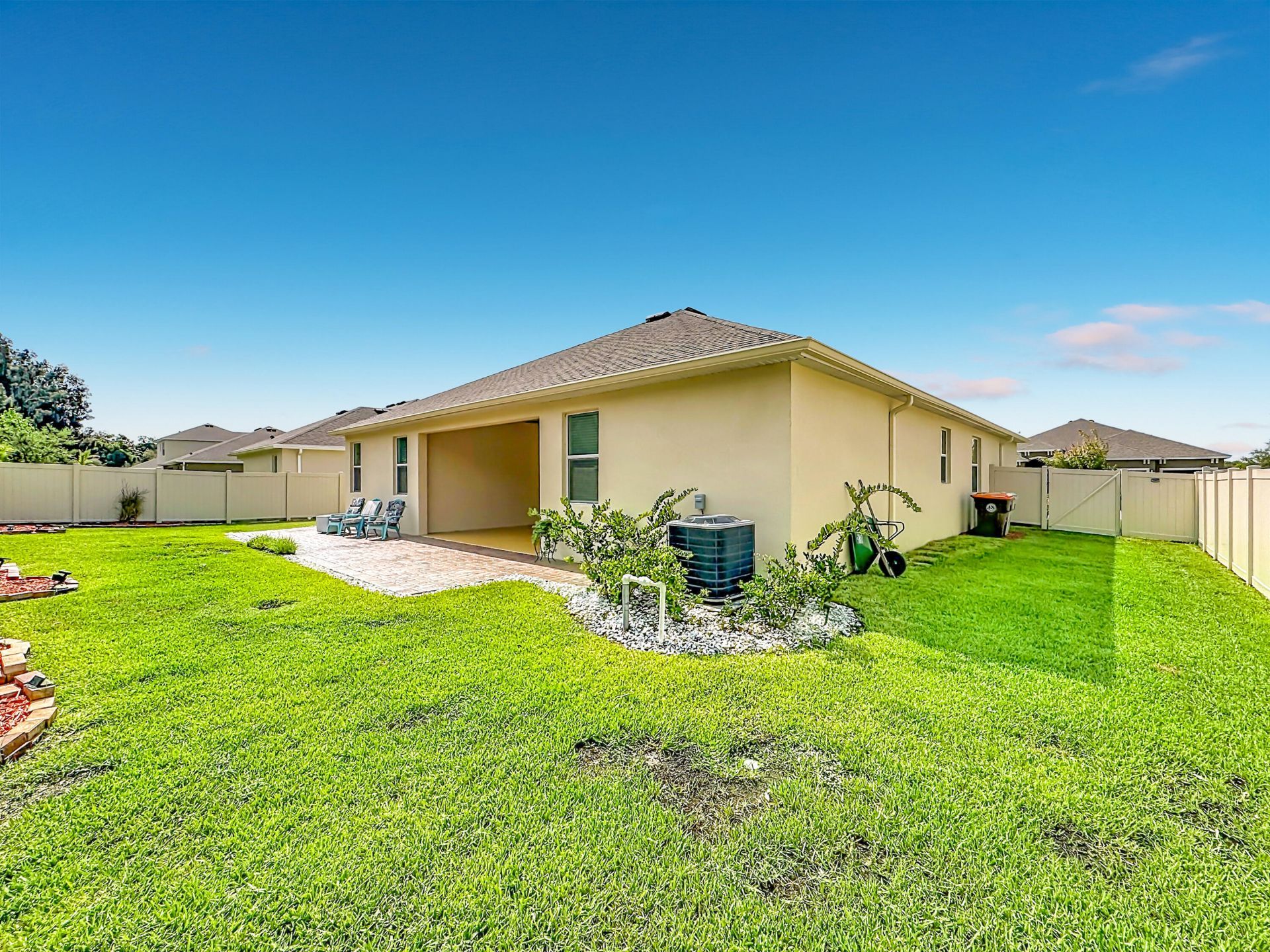 111 52nd Square, Vero Beach, FL 32968 Photo