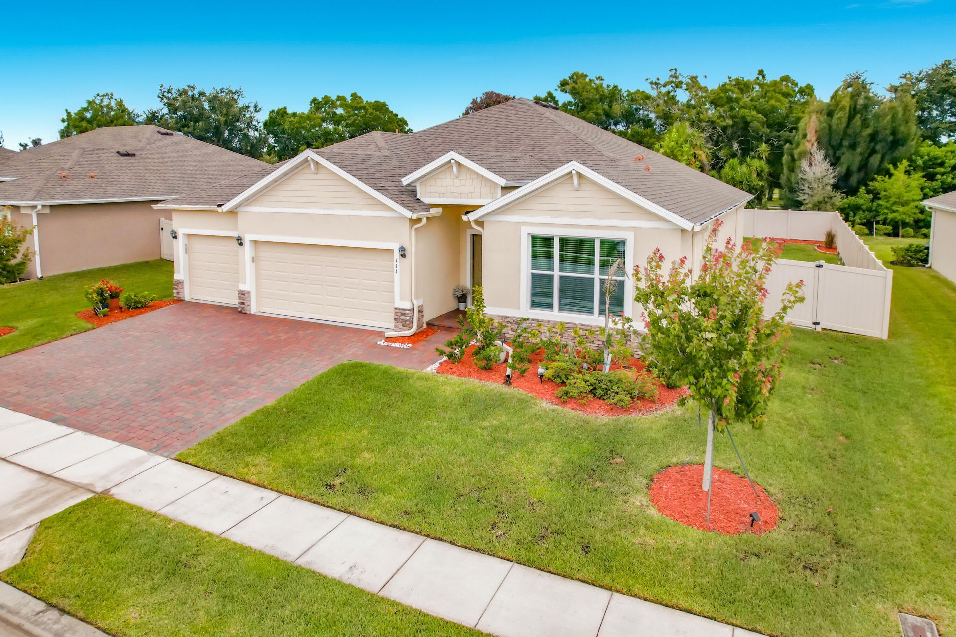 111 52nd Square, Vero Beach, FL 32968 Photo