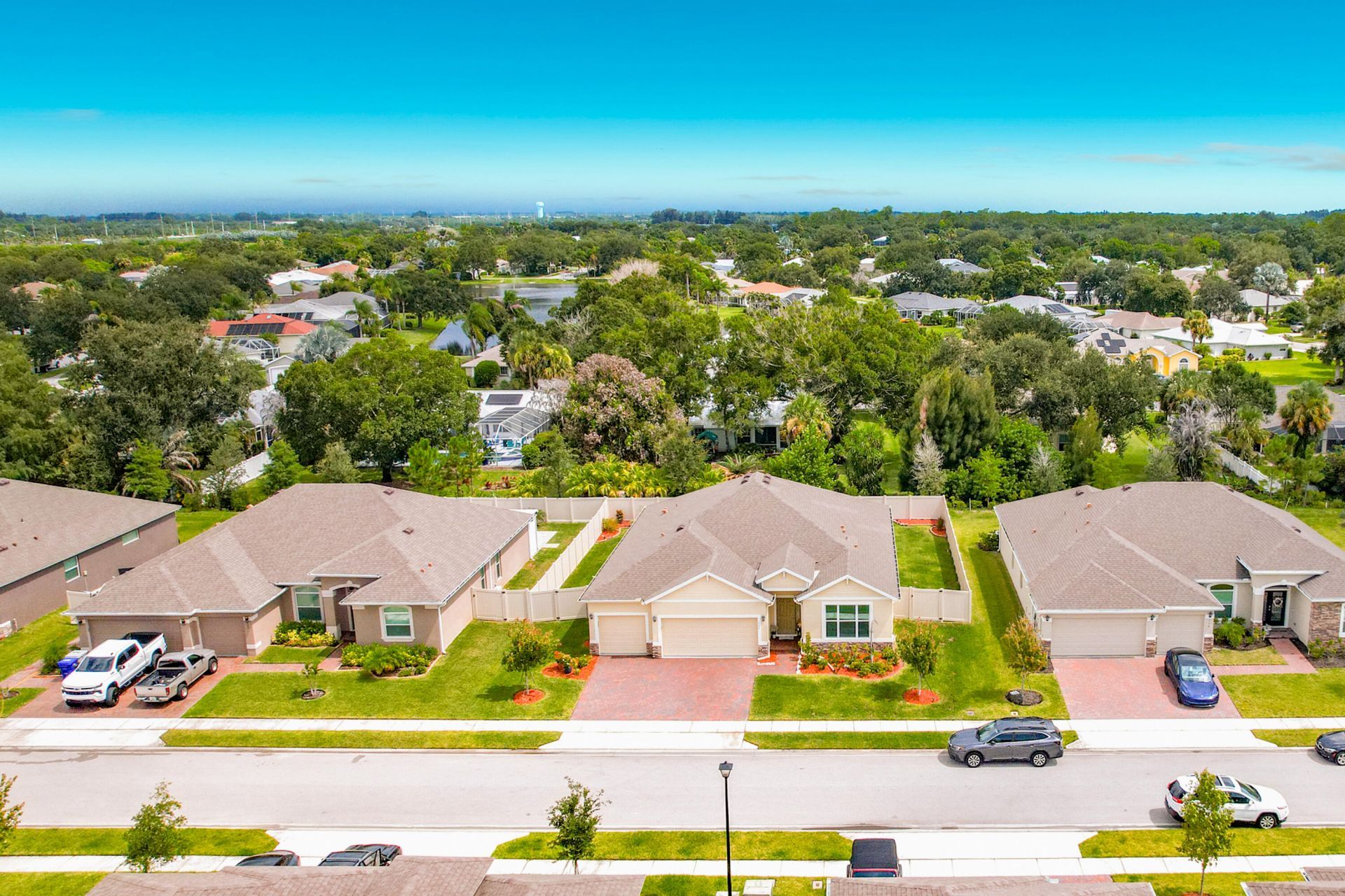 111 52nd Square, Vero Beach, FL 32968 Photo