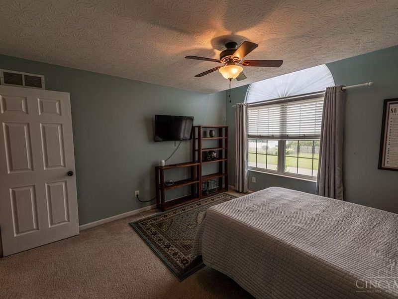 1559 Wild Cherry Drive, Miami Twp, OH 45150 Photo 12