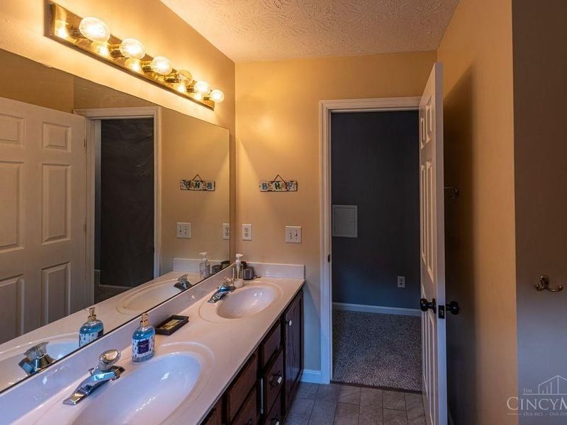 1559 Wild Cherry Drive, Miami Twp, OH 45150 Photo 73
