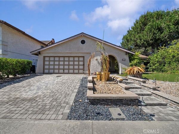 24272 La Pala, Mission Viejo, CA 92691