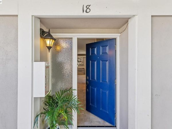 2133 Donald Dr, Unit 18, Moraga, CA 94556